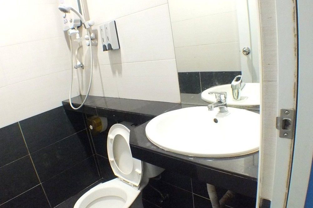 Hotel Alam Indi ジョホールバル エクステリア 写真