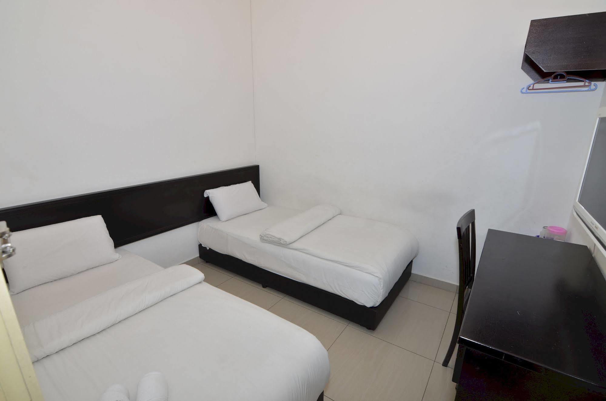 Hotel Alam Indi ジョホールバル エクステリア 写真